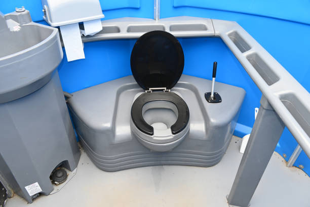 Best Portable restroom trailer rental  in Parkville, MD